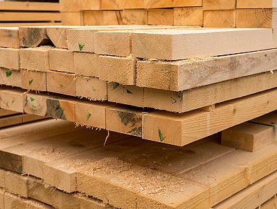 Legname da costruzione: il cuore sostenibile delledilizia di qualit