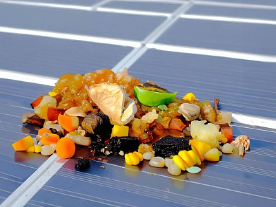 Pannelli solari alimentati da rifiuti alimentari: l'ultima frontiera della bioedilizia